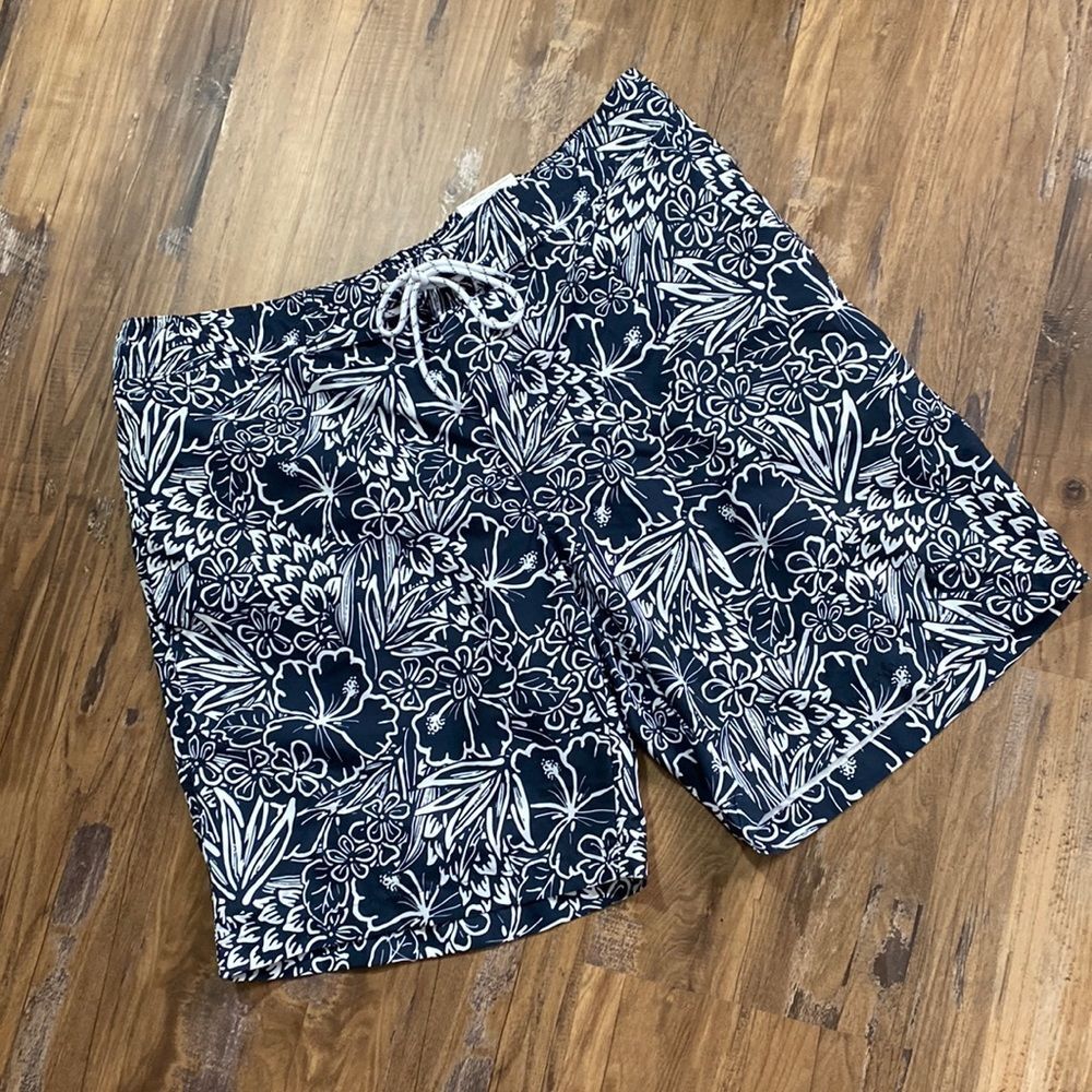 St. John's Bay Board Shorts Blue Tropical Print Mesh Lined Swim Trunks